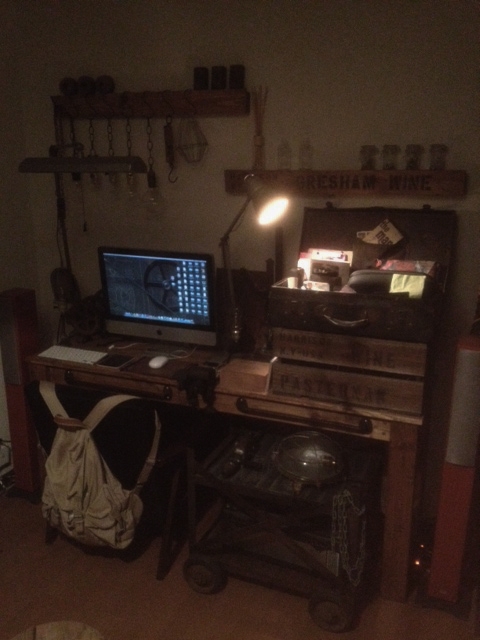作業デスク風景