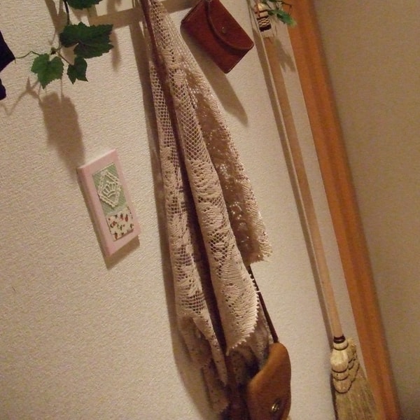 玄関にウォールフック取り付けました