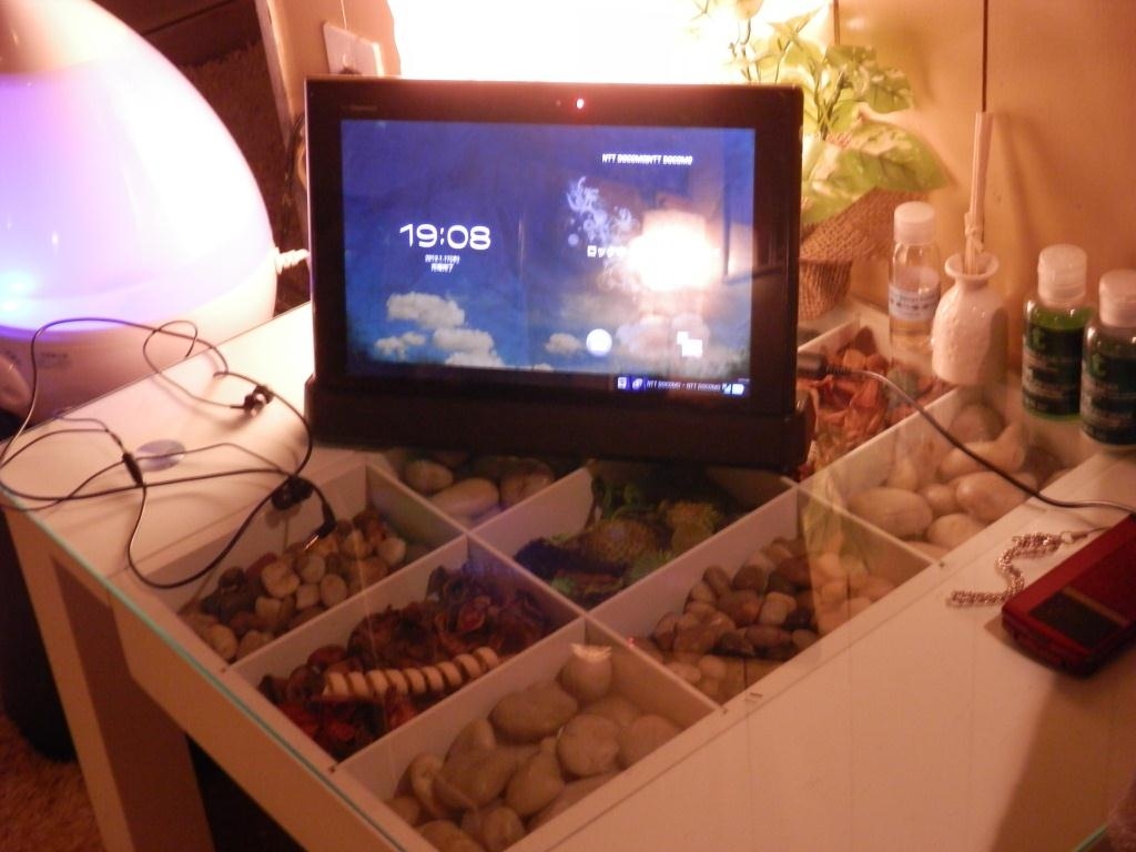 サイドテーブル