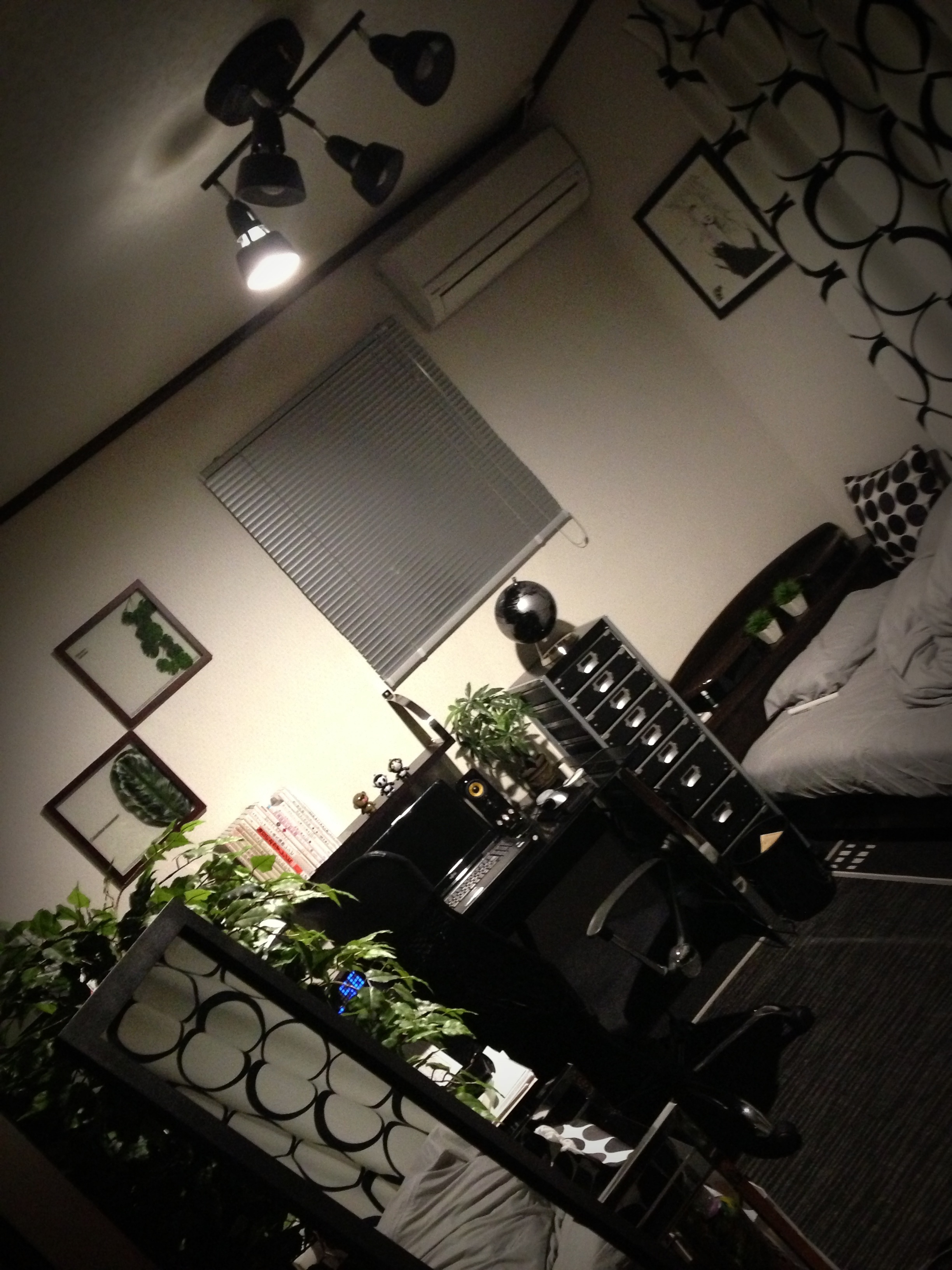 部屋全体です!