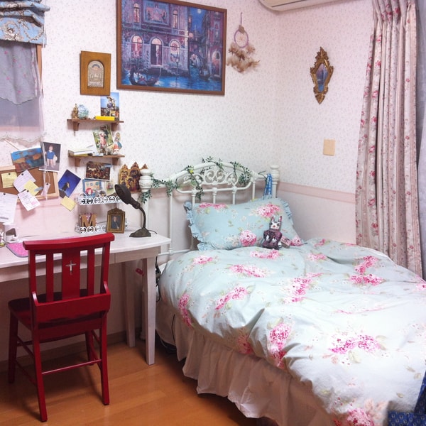一部屋が寝室兼書斎