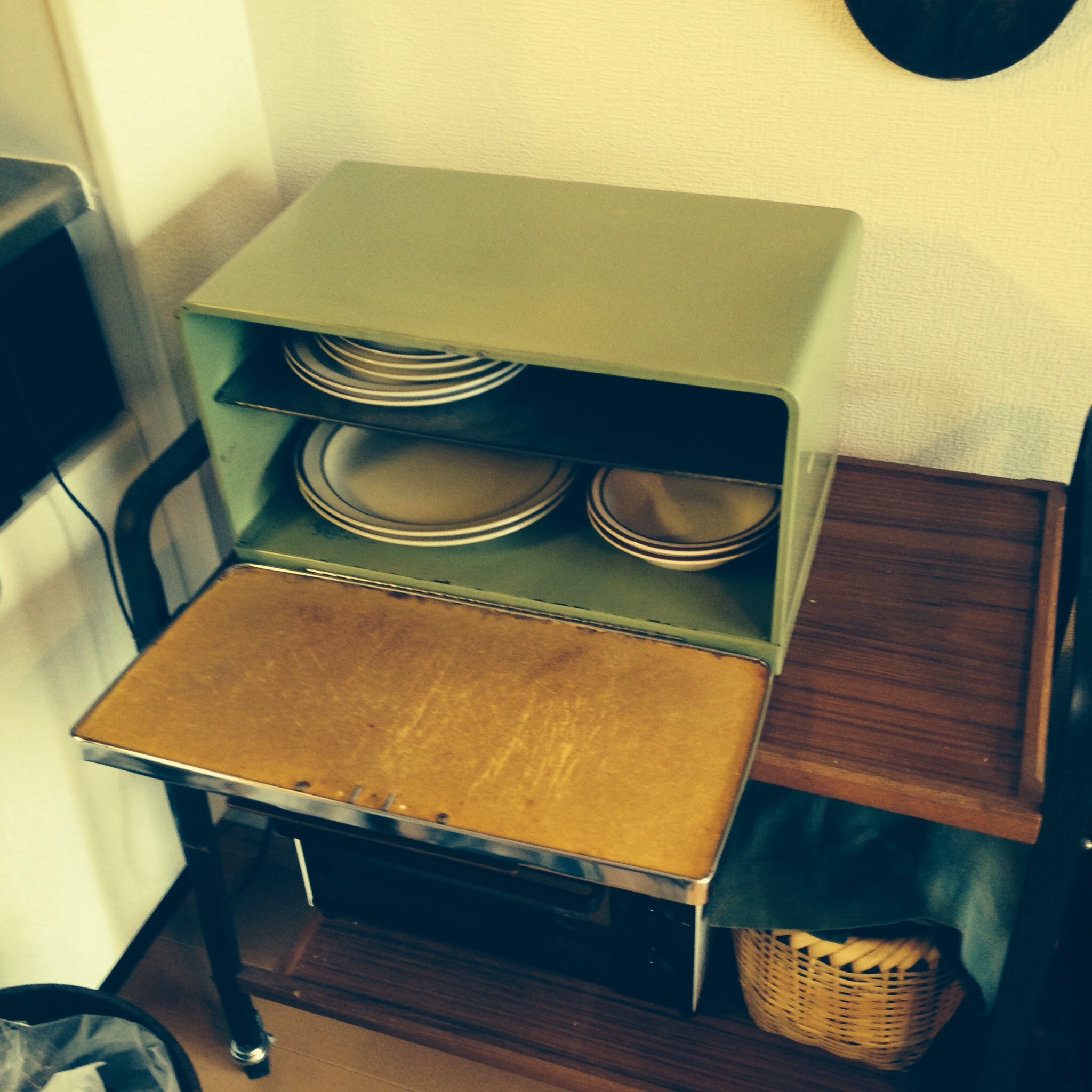VINTAGE BREAD CASE