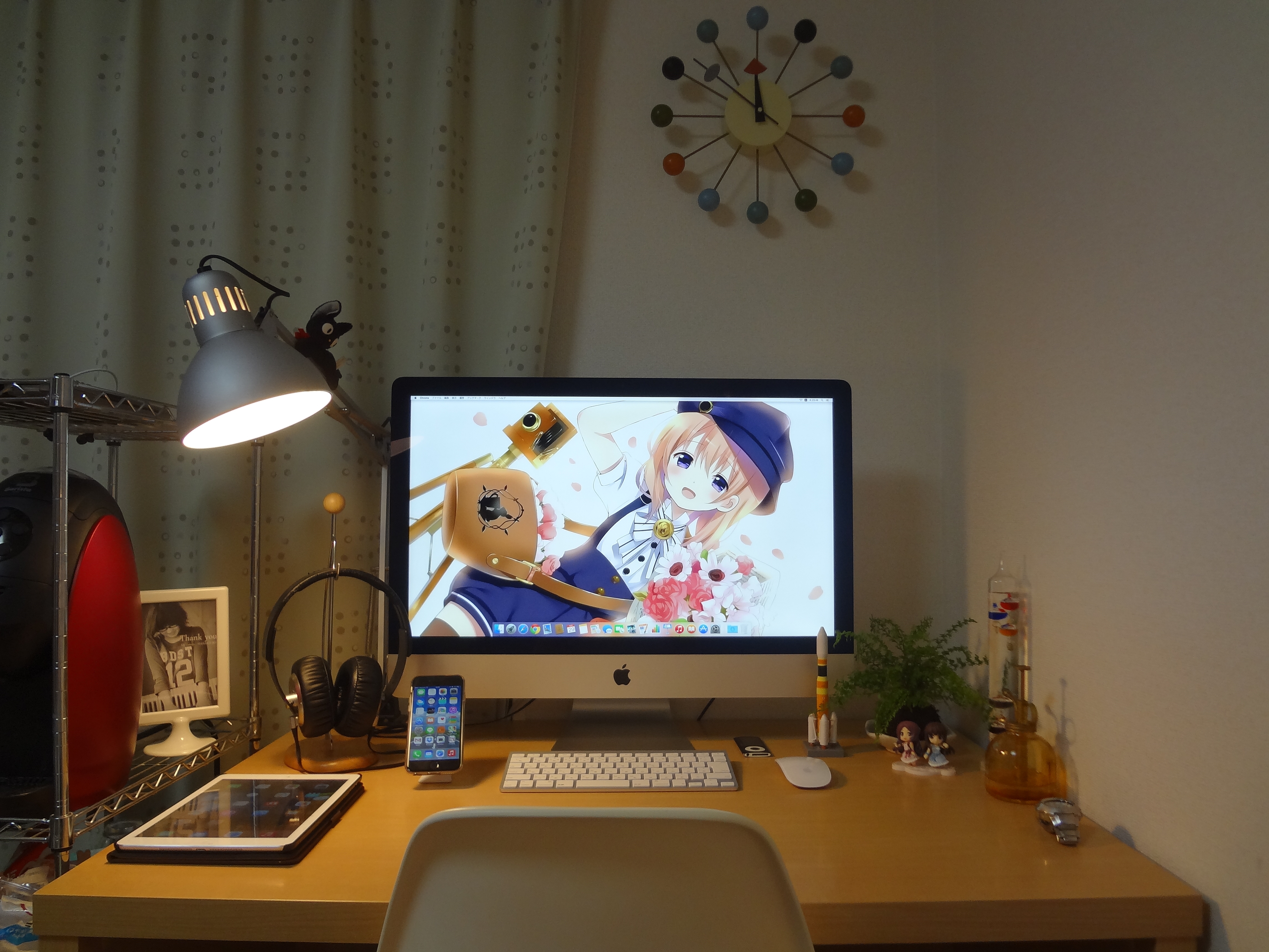 Mac Desk
