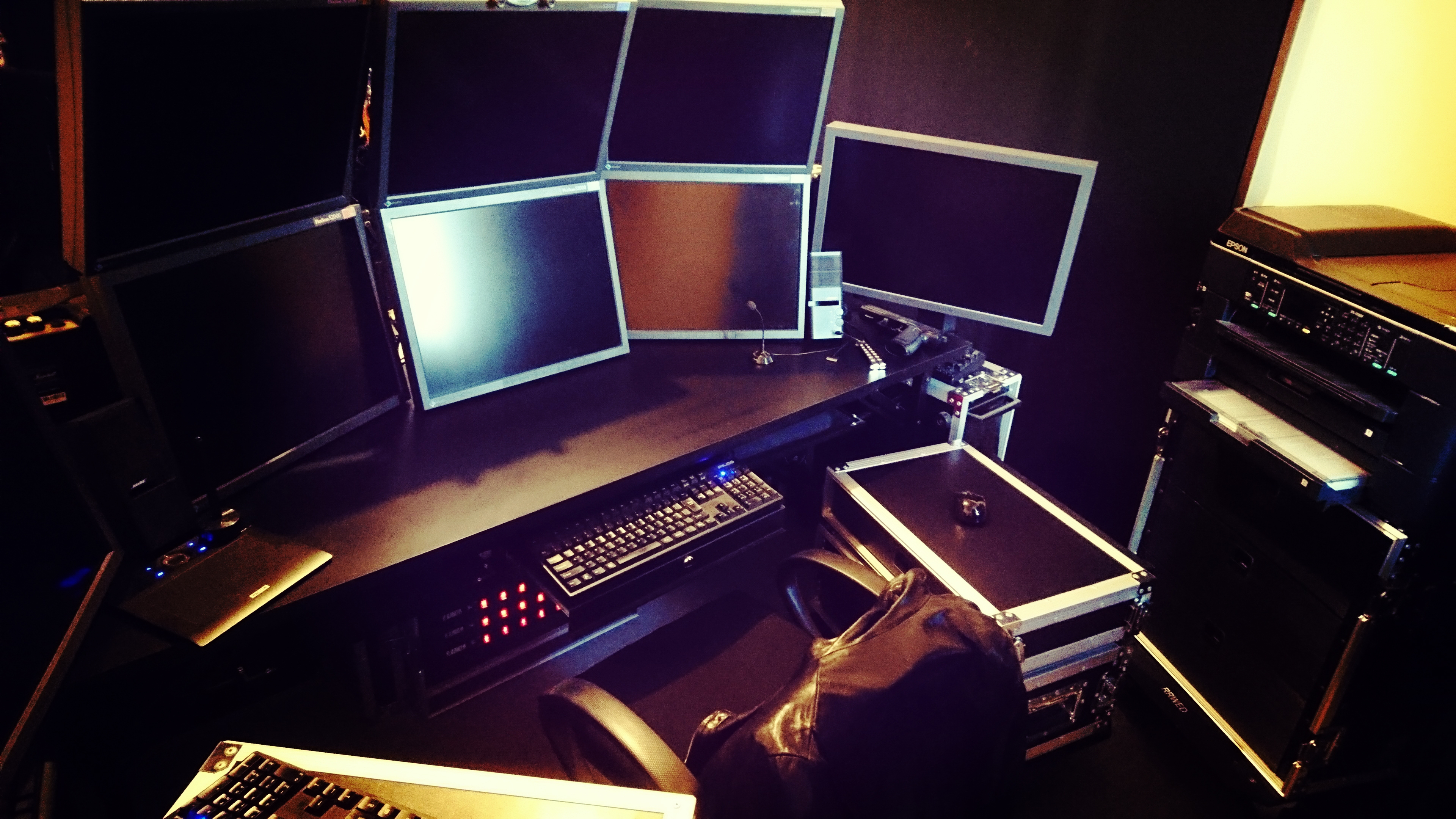 DESKTOP